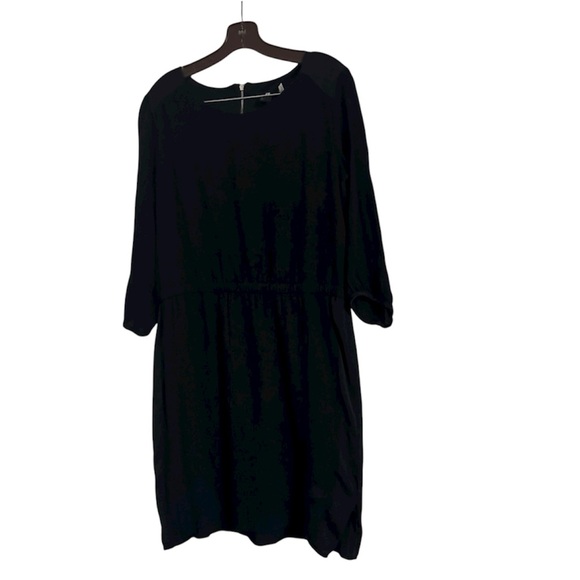 H&M Dresses & Skirts - H & M lined black dress size 14 elastic waist.